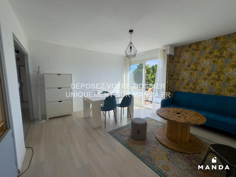 Chambre - 10 m² - 4 pièces