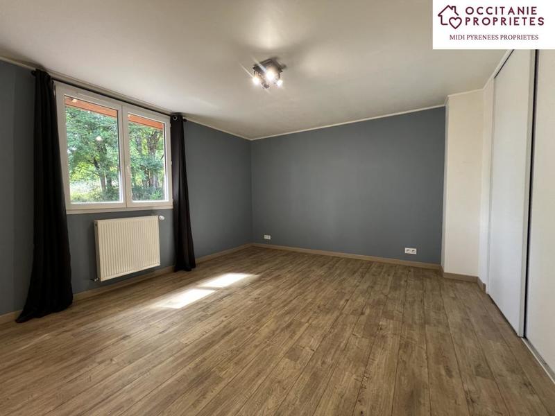 Propriété - 230 m² - 7 pièces