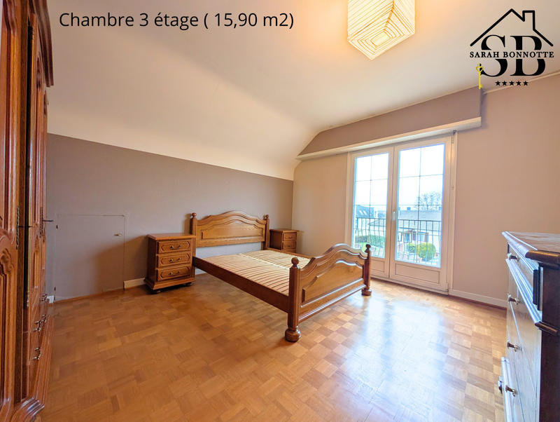 Maison - 190 m² - 8 pièces