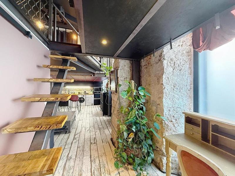 Loft - 73 m² - 3 pièces