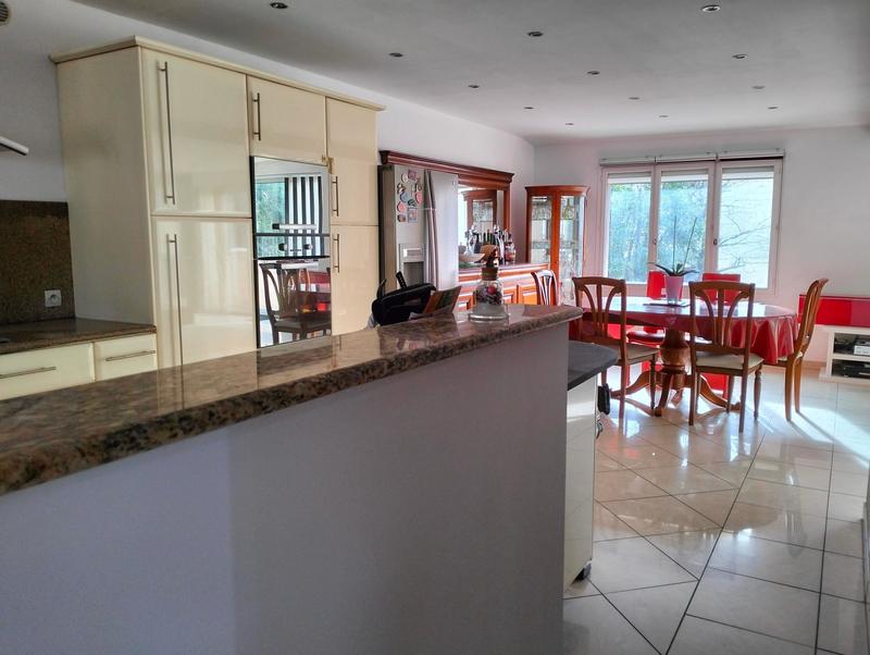 Maison - 150 m² - 7 pièces