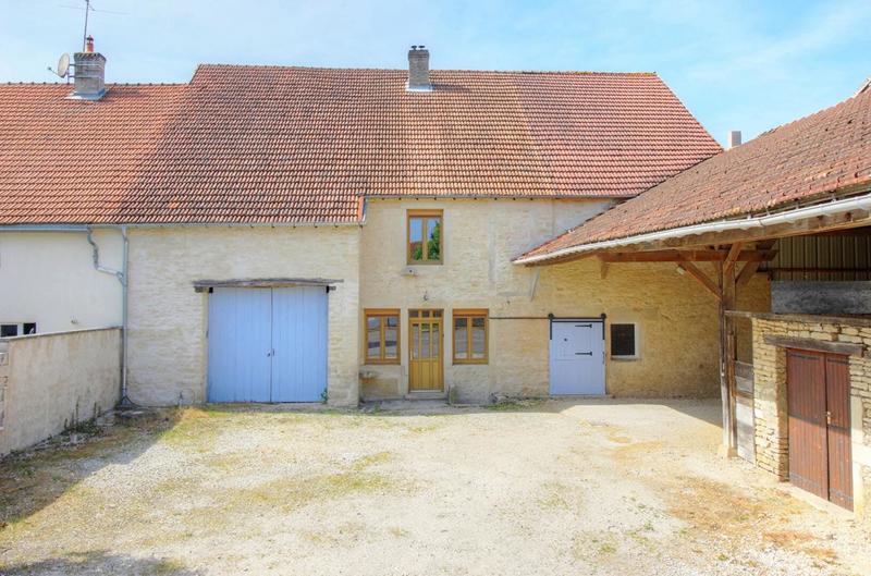 Maison - 232 m² - 7 pièces