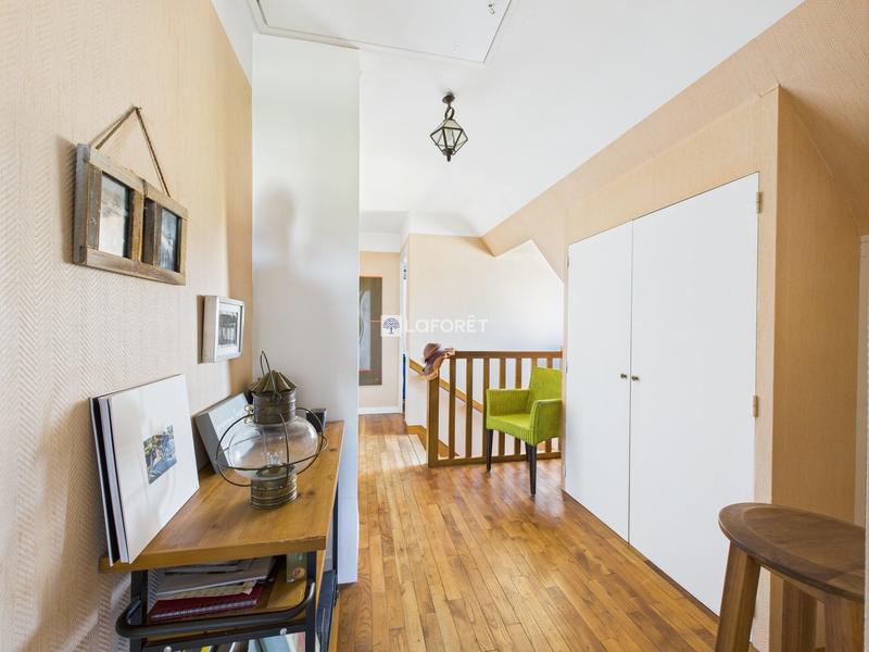 Maison traditionnelle - 135 m² - 6 pièces