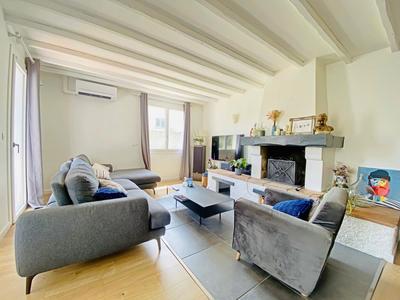 Maison - 180 m² - 8 pièces