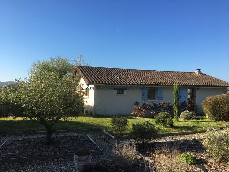 Maison - 347 m² - 11 pièces