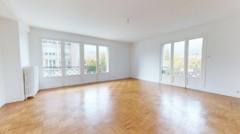 Appartement - 144 m² - 5 pièces