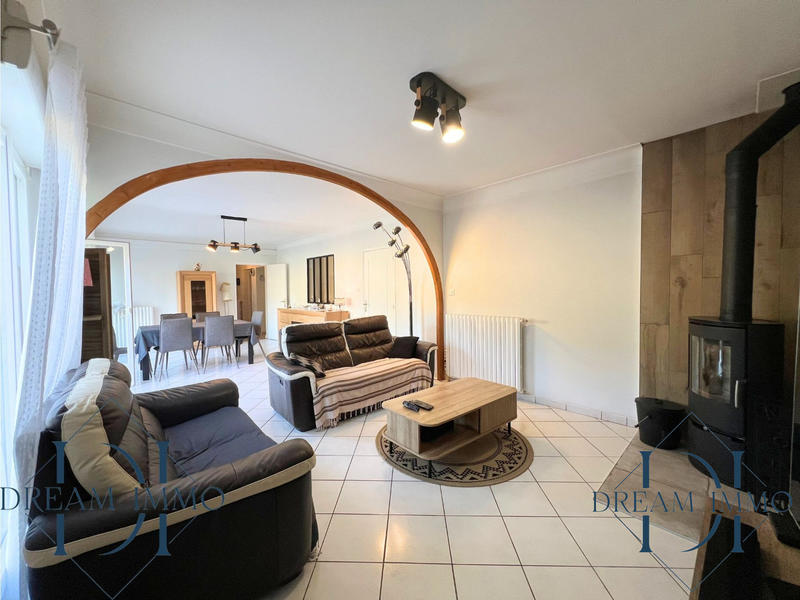 Maison - 207 m² - 7 pièces