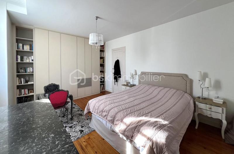 Demeure - 139 m² - 6 pièces