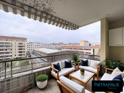 Appartement - 80 m² - 3 pièces