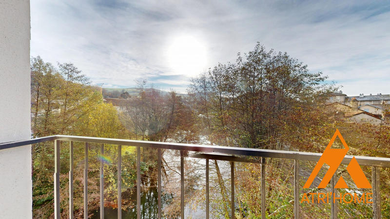 Appartement - 111 m² - 4 pièces