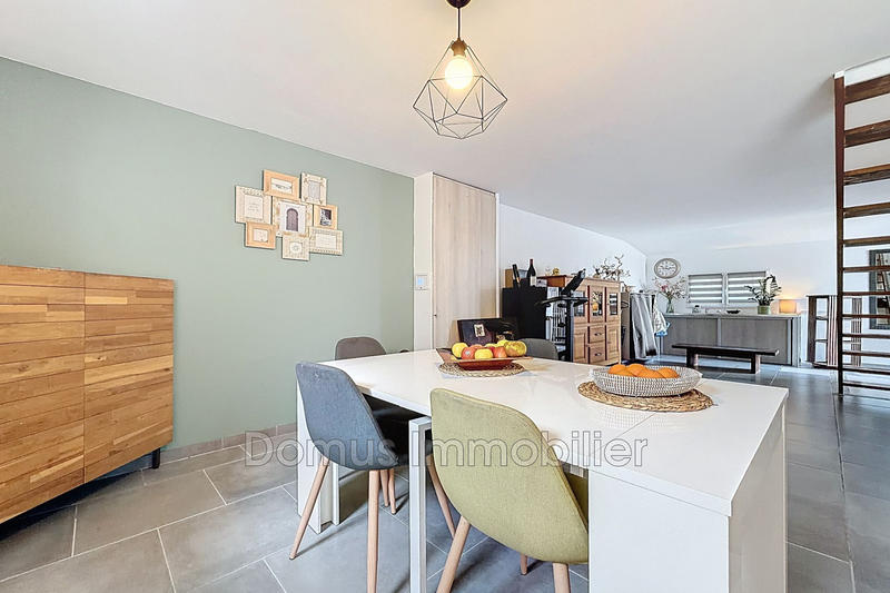 Maison - 121 m² - 5 pièces