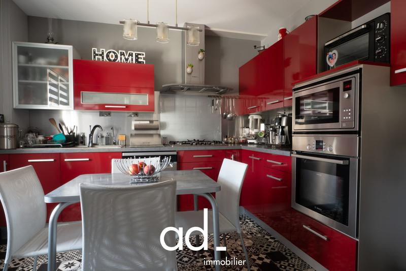 Maison - 101 m² - 4 pièces