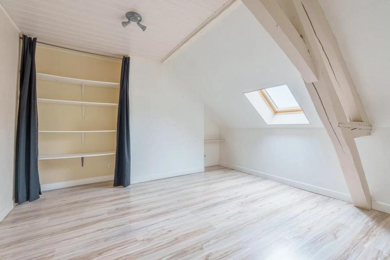 Maison - 210 m² - 7 pièces