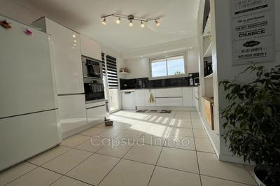 Villa - 190 m² - 6 pièces