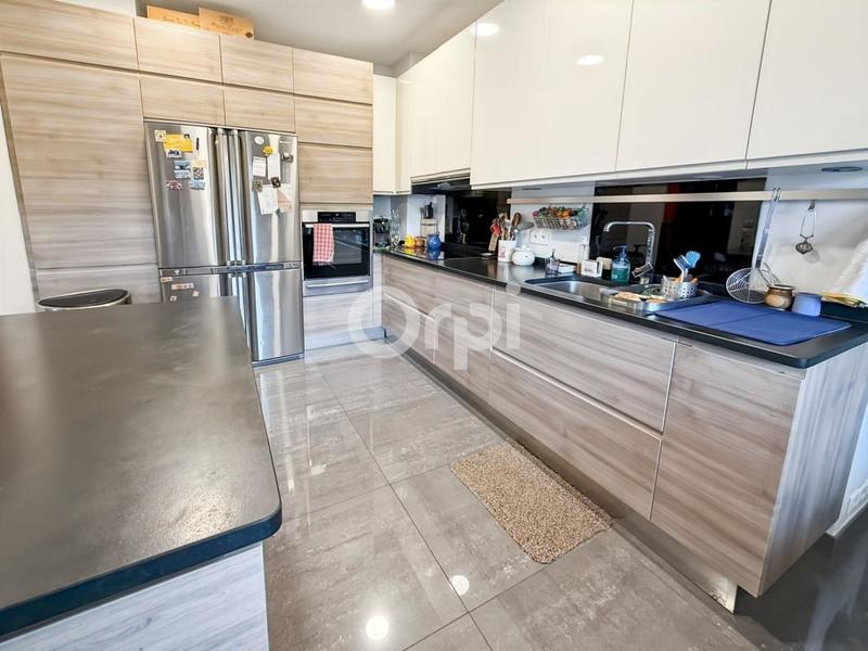 Appartement - 138 m² - 5 pièces