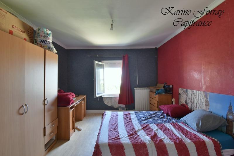 Maison traditionnelle - 277 m² - 12 pièces