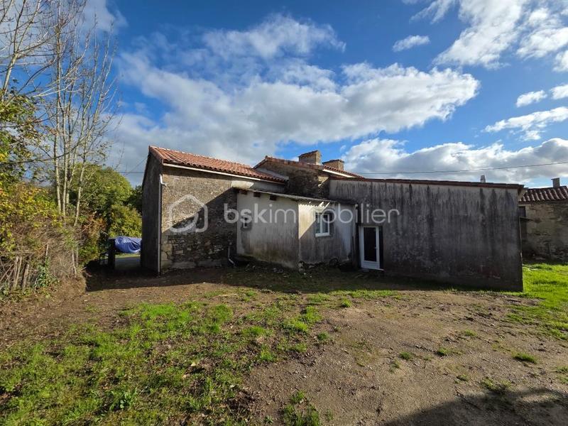 Maison - 300 m² - 5 pièces