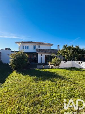 Maison - 162 m² - 6 pièces