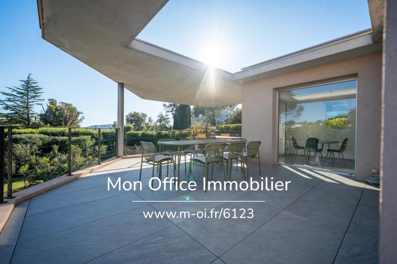 Maison d'architecte - 250 m² - 6 pièces