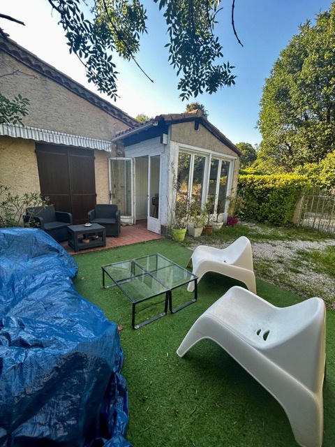 Maison - 308 m² - 13 pièces