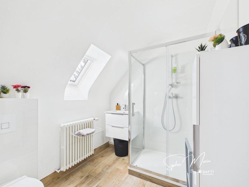 Maison - 145 m² - 7 pièces