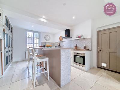 Maison de village - 228 m² - 7 pièces