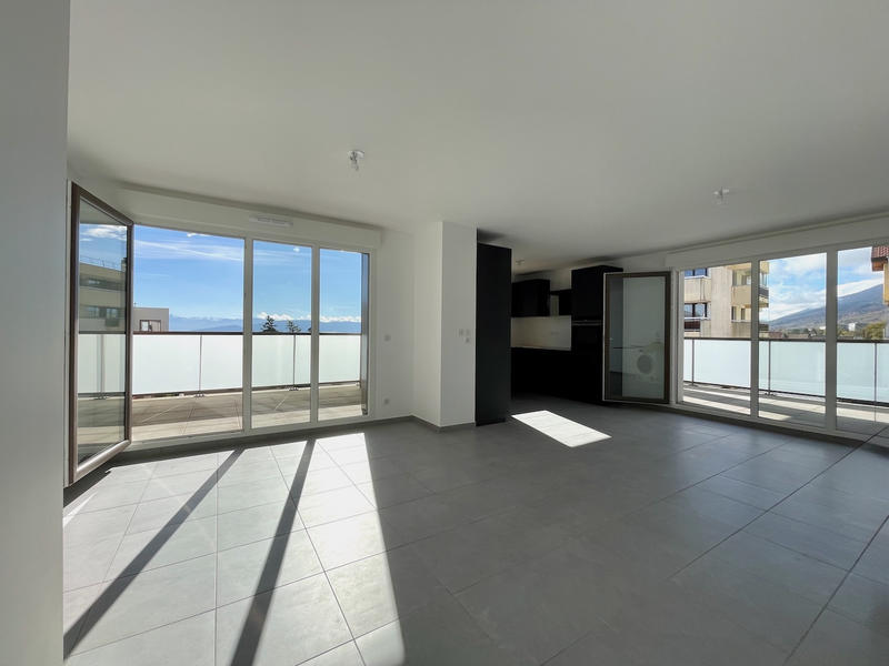 Appartement - 94 m² - 4 pièces