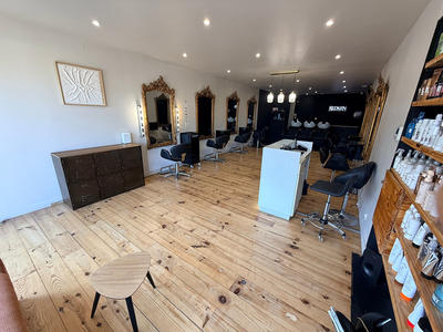 Magasins - 66 m² - 2 pièces