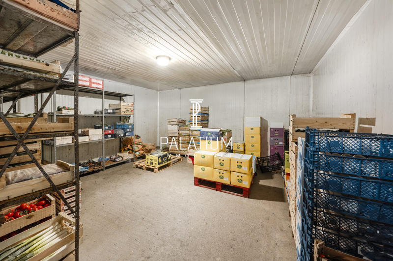 Local commercial - 236 m²
