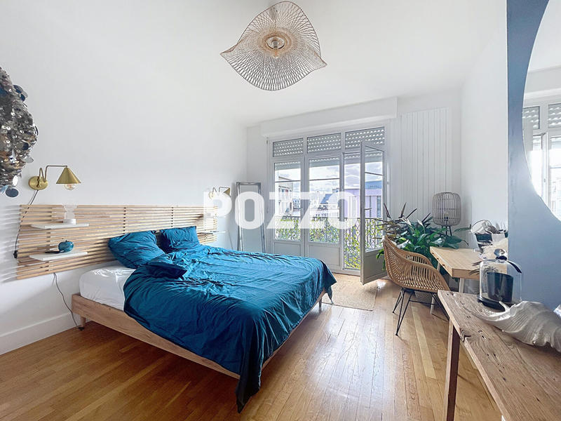 Appartement - 94 m² - 4 pièces