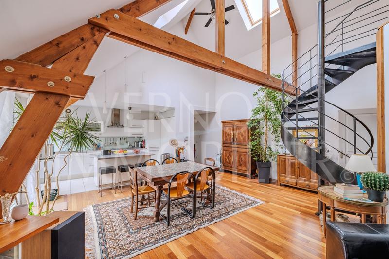 Appartement - 121 m² - 5 pièces