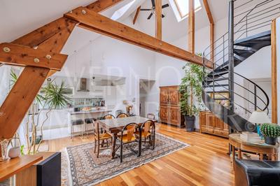 Appartement - 121 m² - 5 pièces