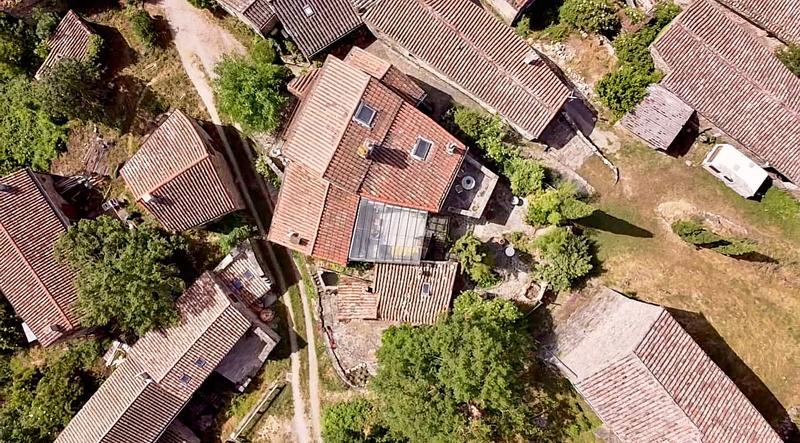 Maison - 240 m² - 4 pièces