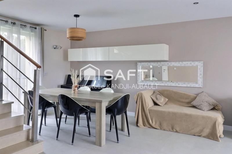 Maison - 139 m² - 6 pièces