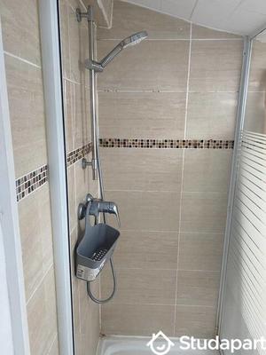 Chambre - 14 m² - 1 pièce