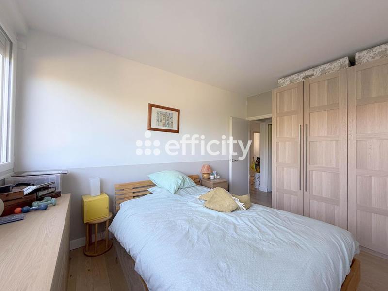 Appartement - 83 m² - 4 pièces