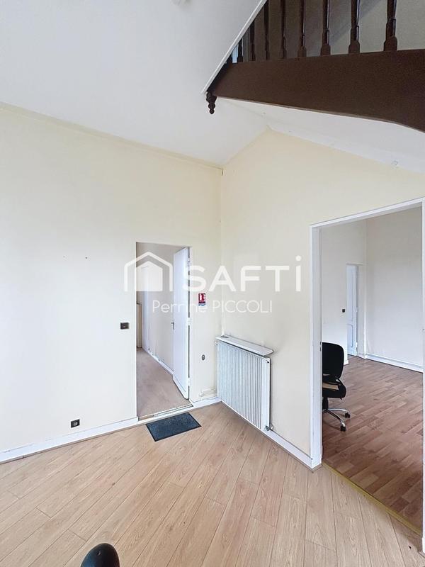 Bureau - 154 m² - 9 pièces