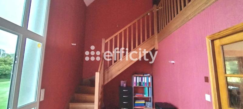 Pavillon - 211 m² - 7 pièces