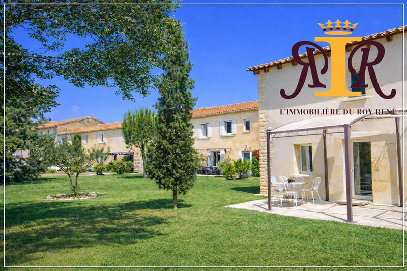 Mas - 750 m² - 40 pièces