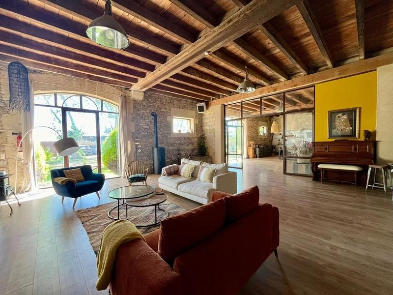 Maison - 292 m² - 8 pièces