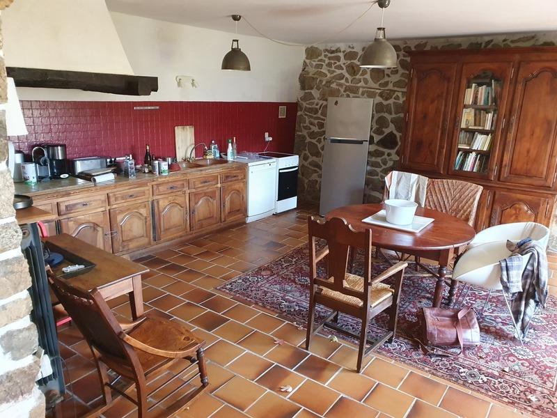 Maison - 240 m² - 6 pièces