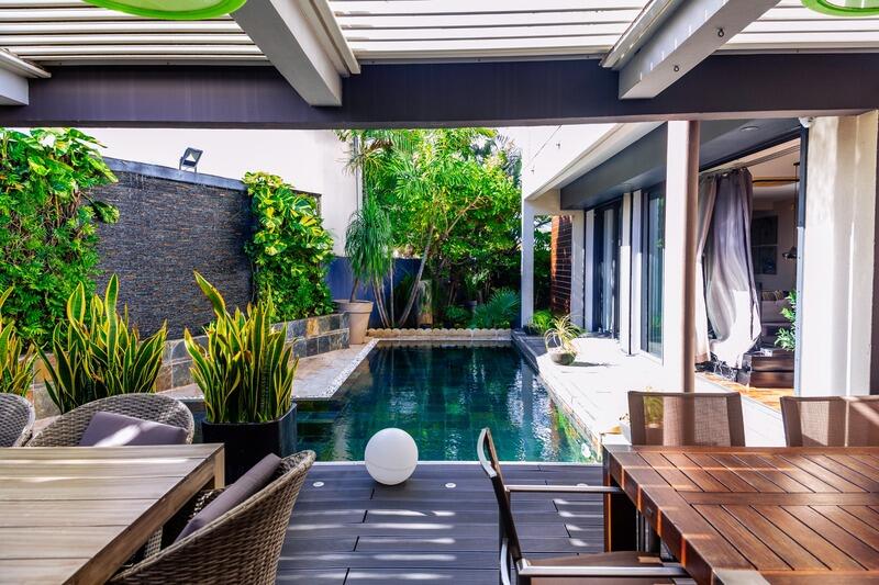 Villa - 305 m² - 10 pièces