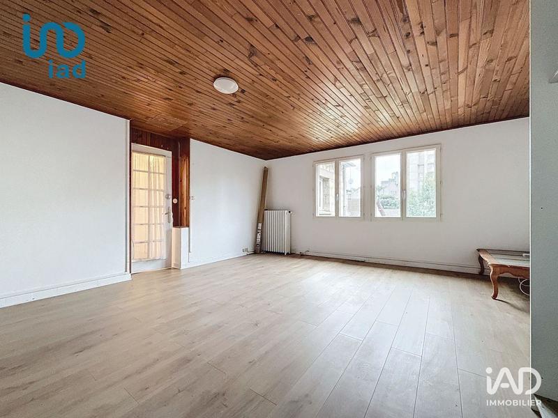 Maison - 250 m² - 11 pièces