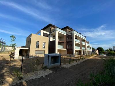 Appartement - 93 m² - 4 pièces