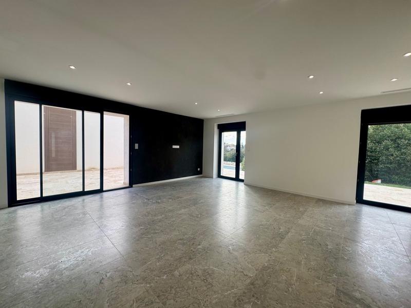 Maison - 170 m² - 7 pièces