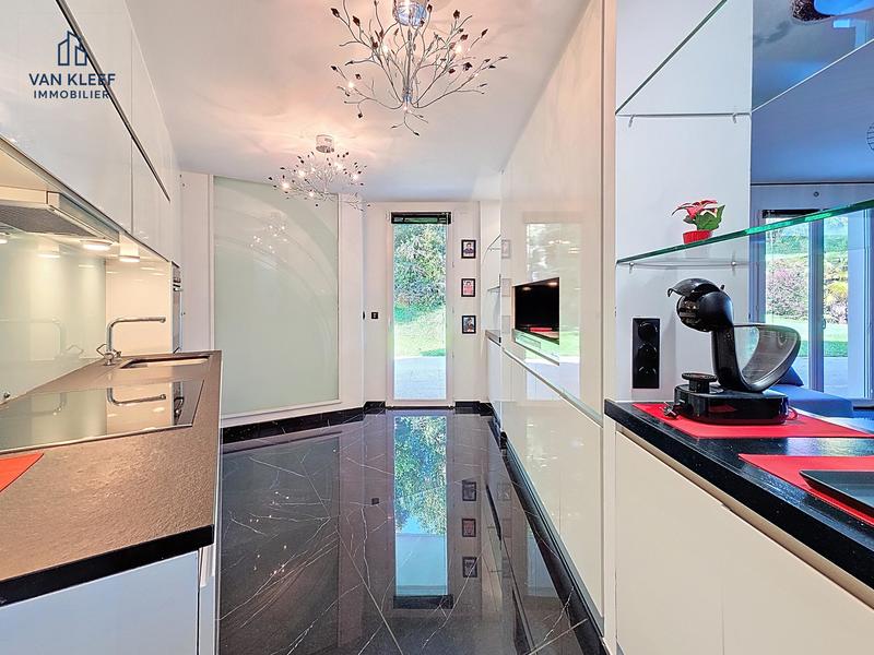 Appartement - 102 m² - 3 pièces