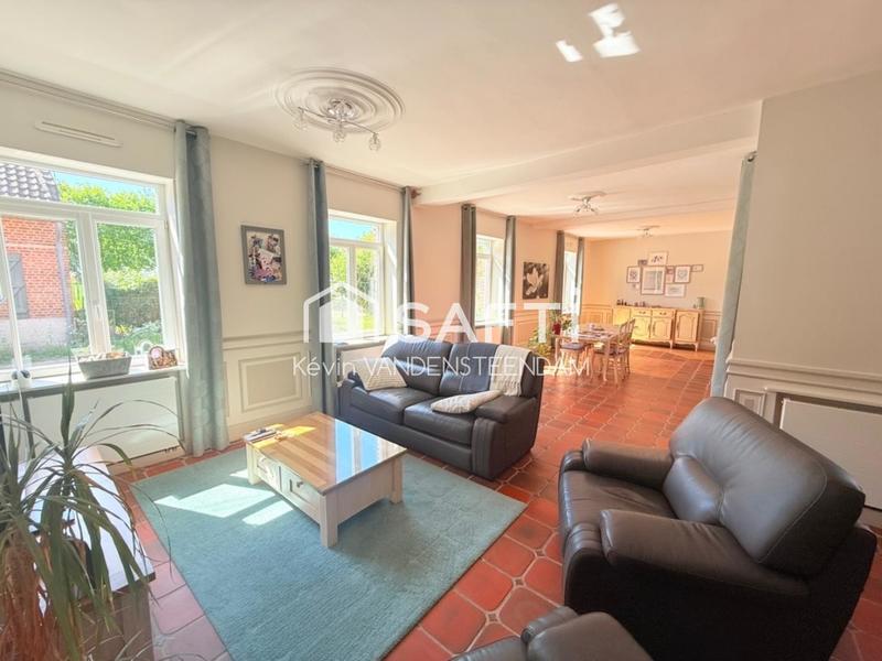 Maison - 195 m² - 7 pièces