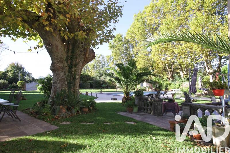 Bastide - 389 m² - 18 pièces