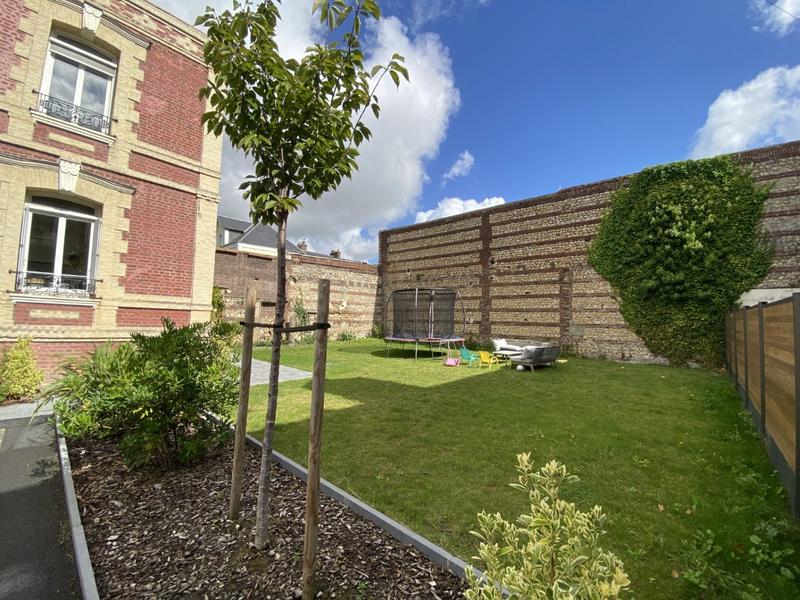 Maison - 190 m² - 6 pièces