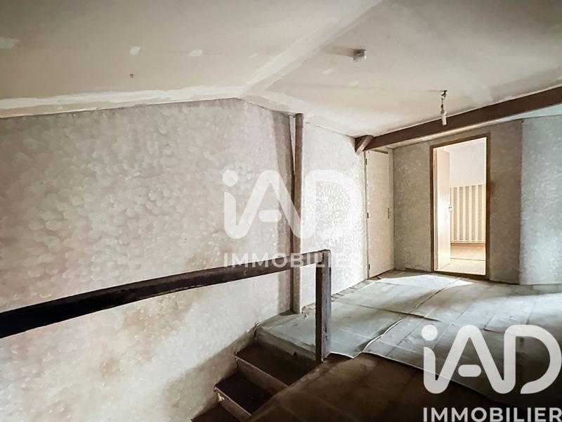 Maison - 99 m² - 5 pièces